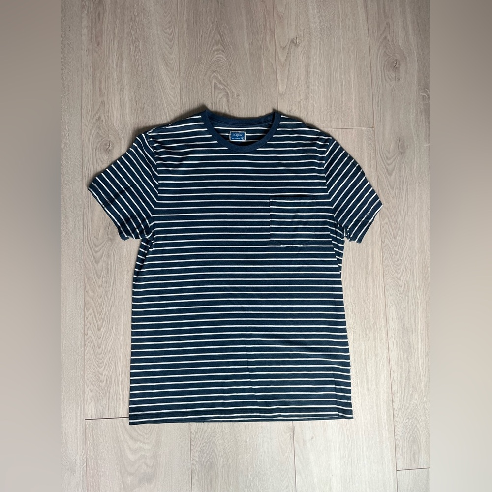 J Crew navy stripped shirt, Size XL!